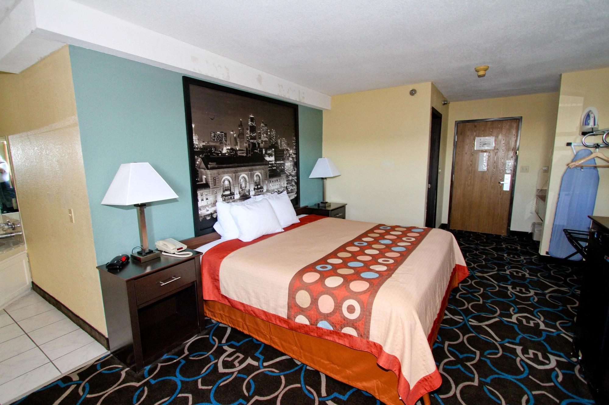 Super 8 By Wyndham Kansas City Zewnętrze zdjęcie