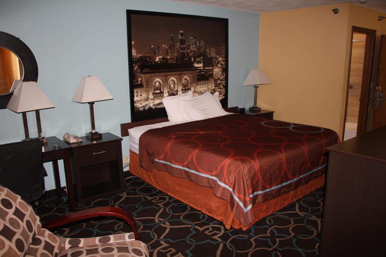 Super 8 By Wyndham Kansas City Zewnętrze zdjęcie