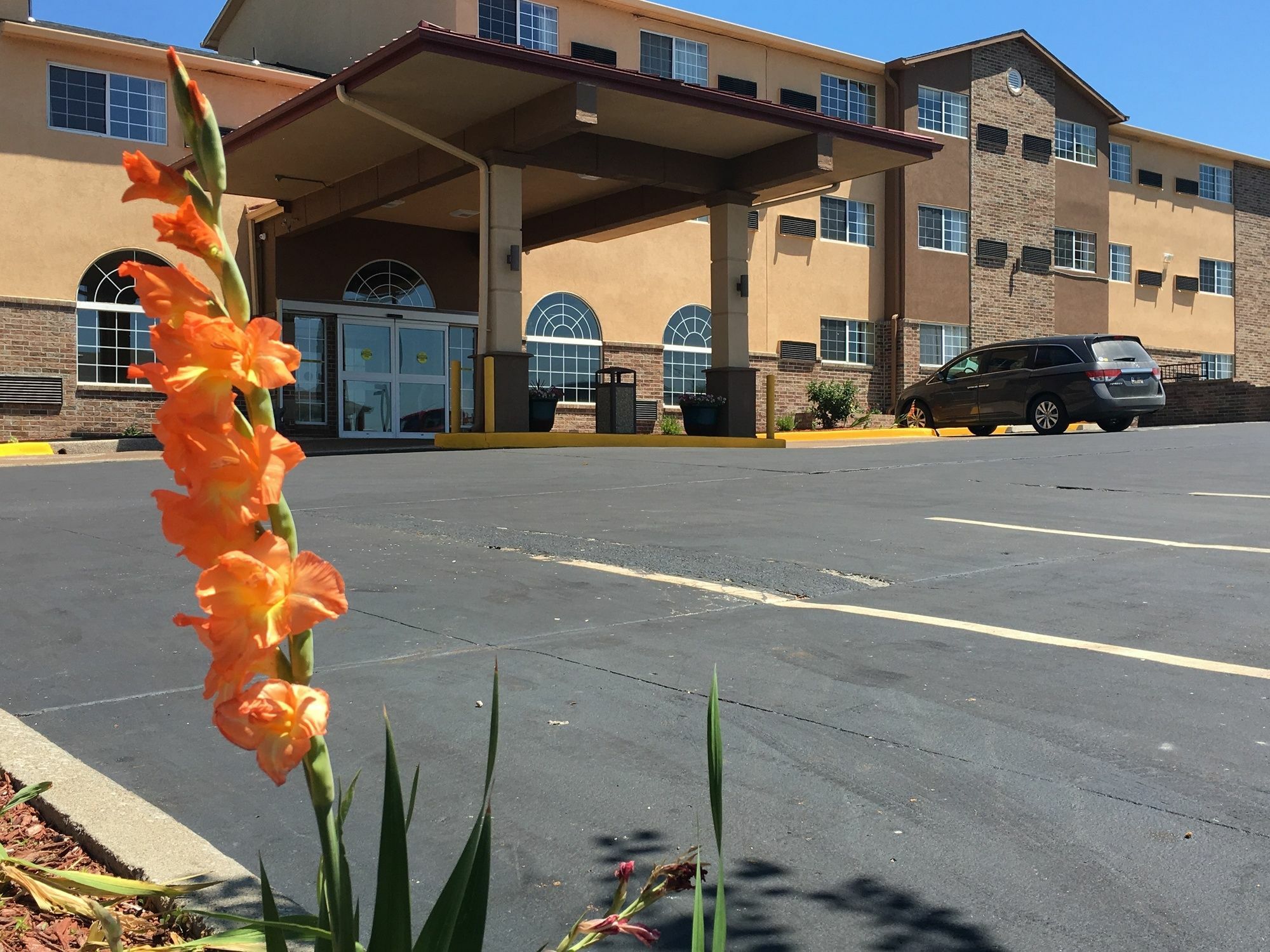 Super 8 By Wyndham Kansas City Zewnętrze zdjęcie